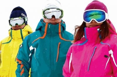 滑雪服代工厂告诉你滑雪服购买指南