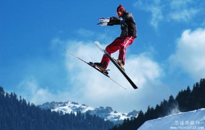 滑雪服定制厂家讲解滑雪服种类